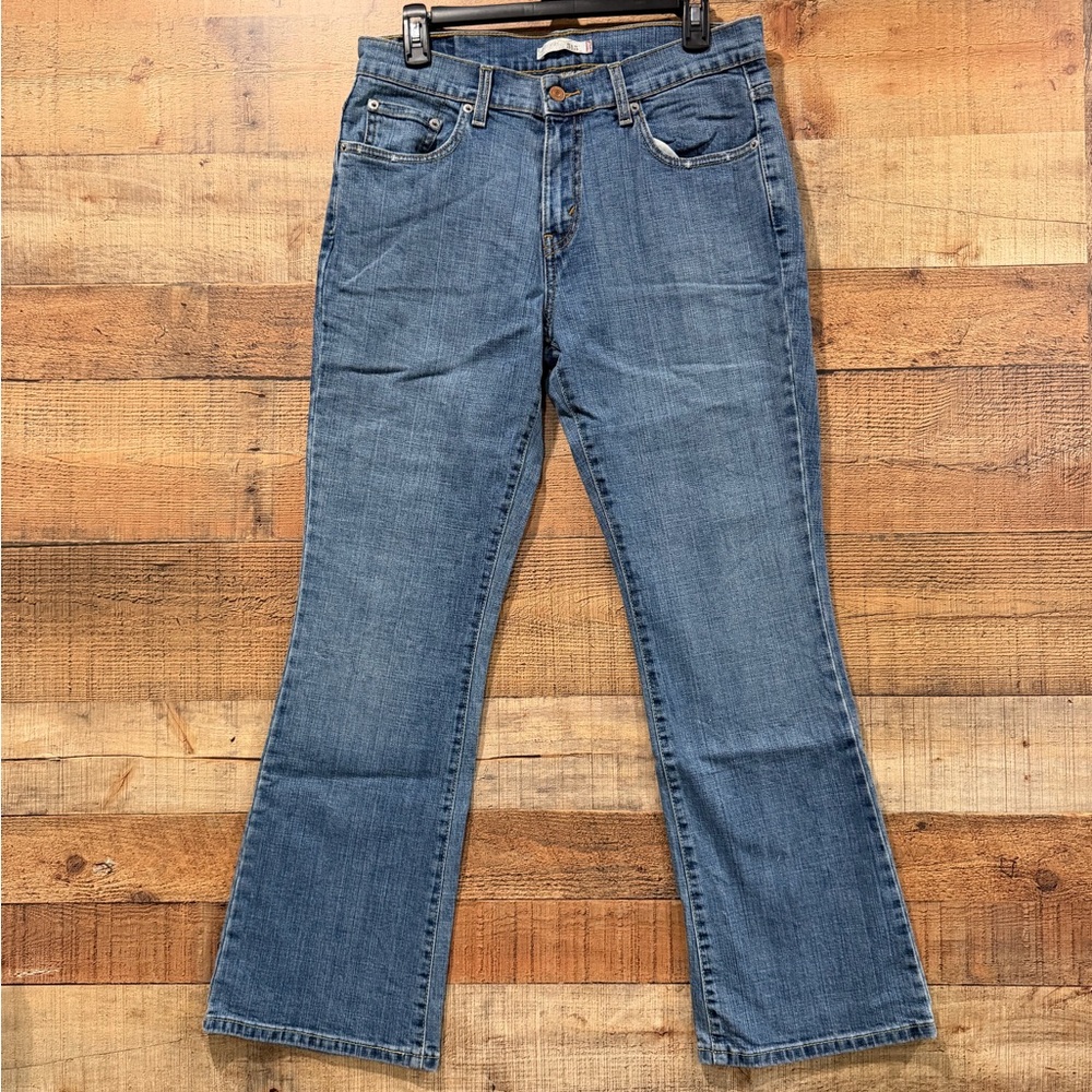 Levis 515 Women's Boot Cut Blue Jeans in Denim Blue Size 10 Short